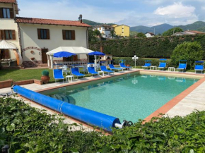 Villa con piscina tra Versilia e Cinque Terre Paderno
